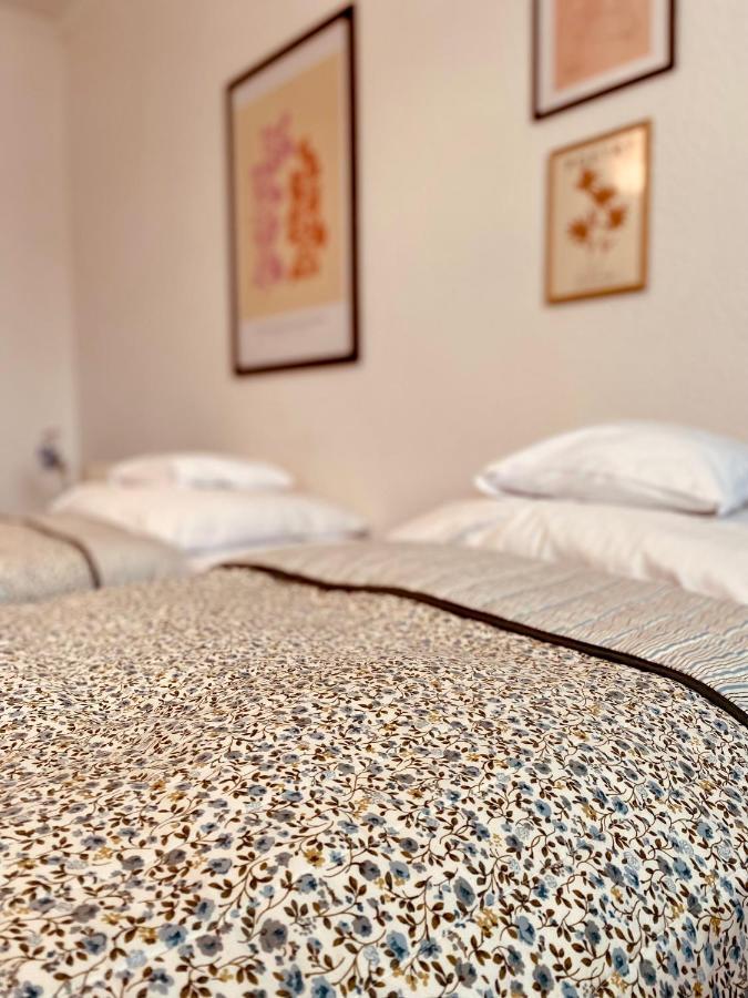 Apartamenty Cud Miod Krosno Ngoại thất bức ảnh